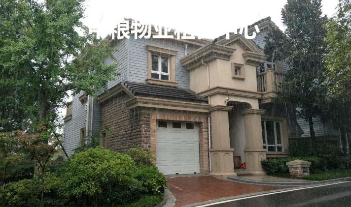 类型: 别墅 产权: 70年 年代: 2010 装修: 毛坯 电梯: - 中粮御岭湾