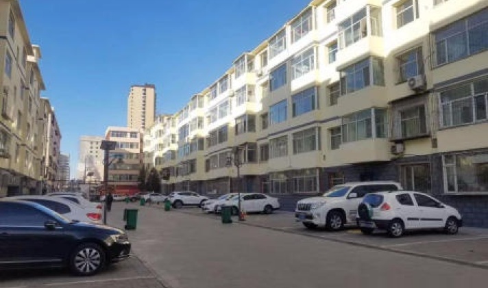 呼和浩特二手房 赛罕区 二毛小区 1/1 46 万 7666元/平米 2室1厅1