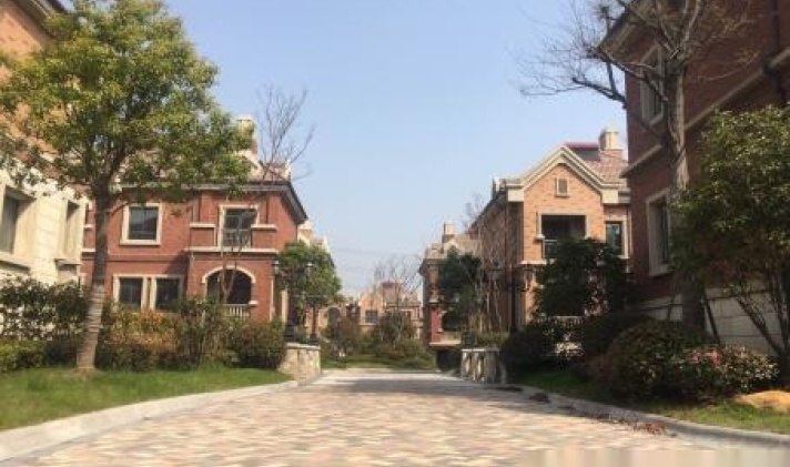 扬州二手房 仪征市 > 西郊花园   1/1 380 万 12063元/平米 4室3厅3卫