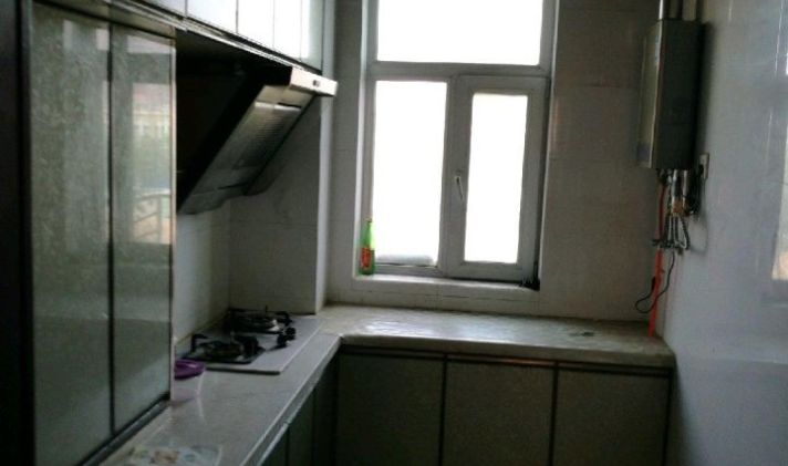 昌吉市 麒麟华府 4室2厅2卫 148平米
