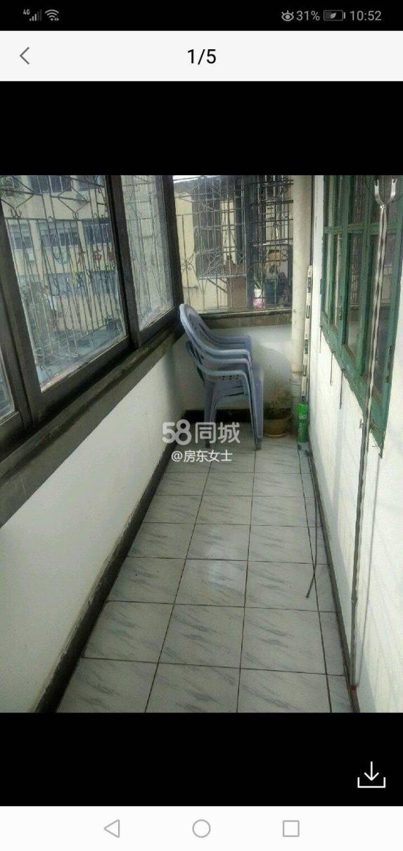 火车南站对面新凯悦酒店后面尚智巷逸夫小学，逸仙中学