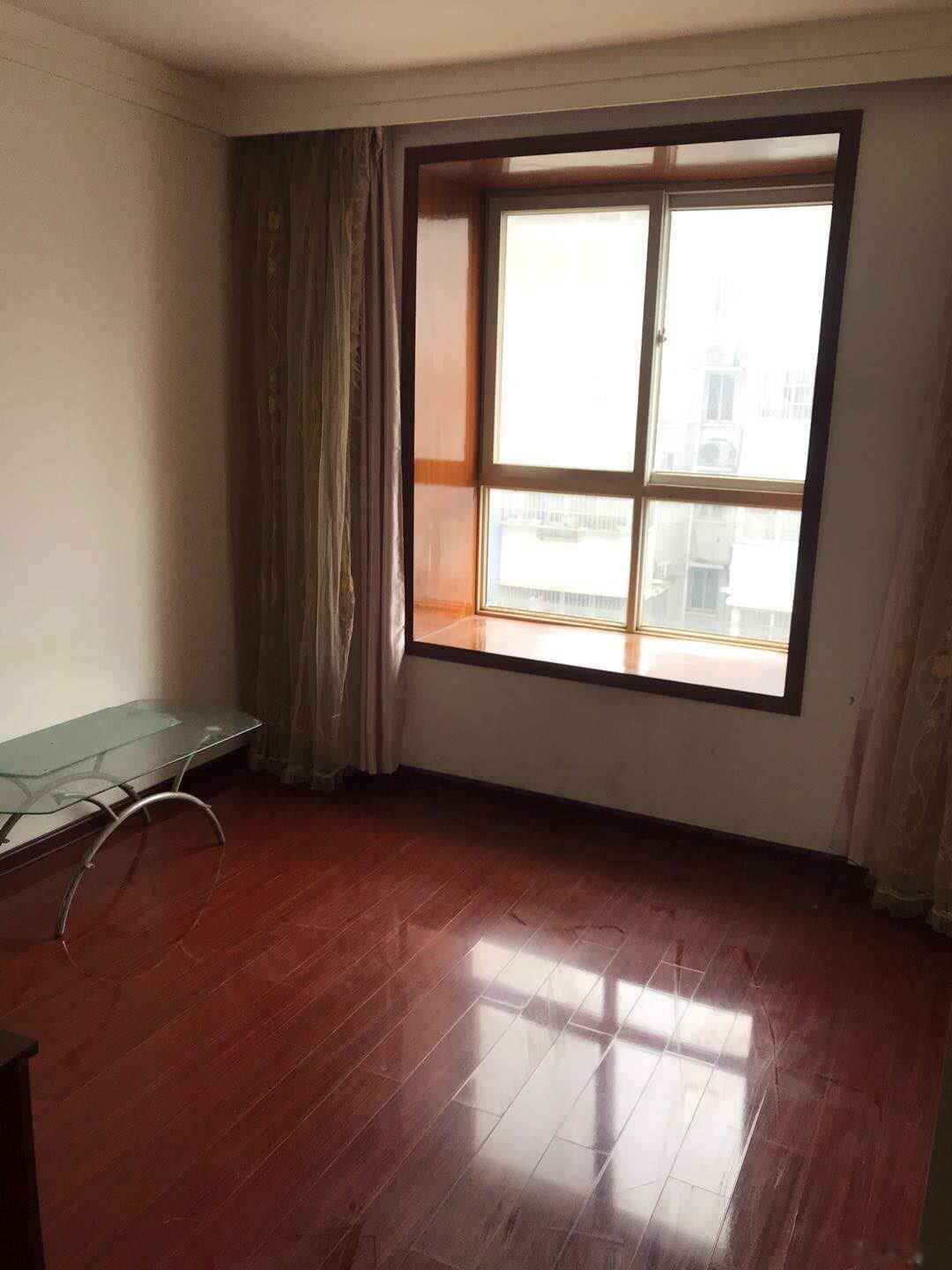 东方丽景3室2厅1卫赠送车库-淮安二手房出售,淮安二手