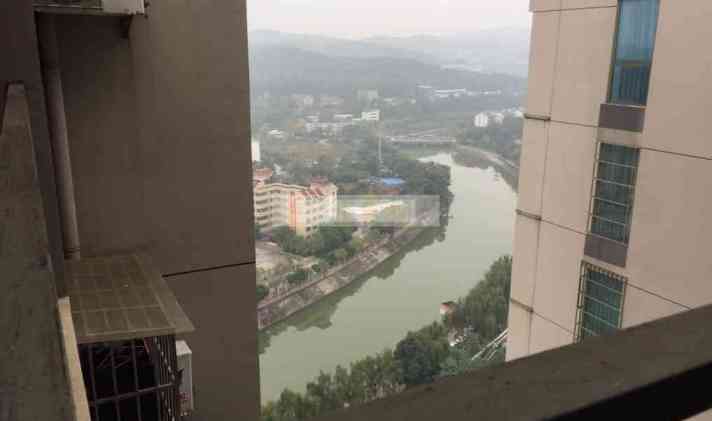 绵阳二手房 游仙区 > 堂宏国际   1/1 115 万 6628元/平米 4室2厅2卫