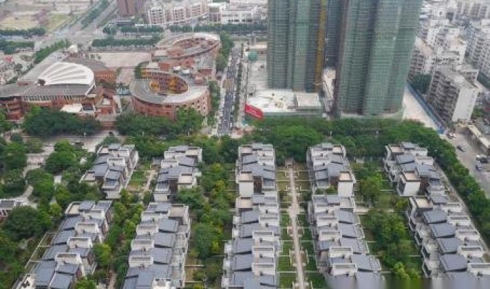 南海区桂城街道 创鸿水韵尚都 4室2厅3卫 191平米