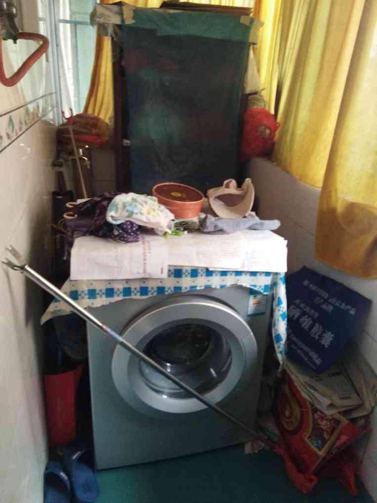 迴龙小区缺稀好楼层 精装修三房两厅一卫 南北通透 元旦可以看