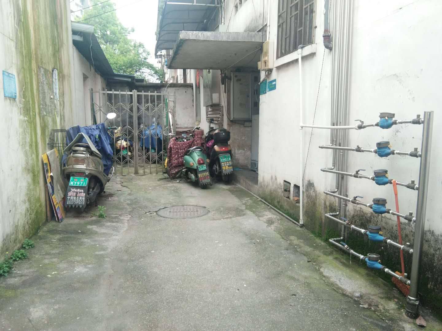 房型方正,南北通透,采光好超实用，环城西路边的