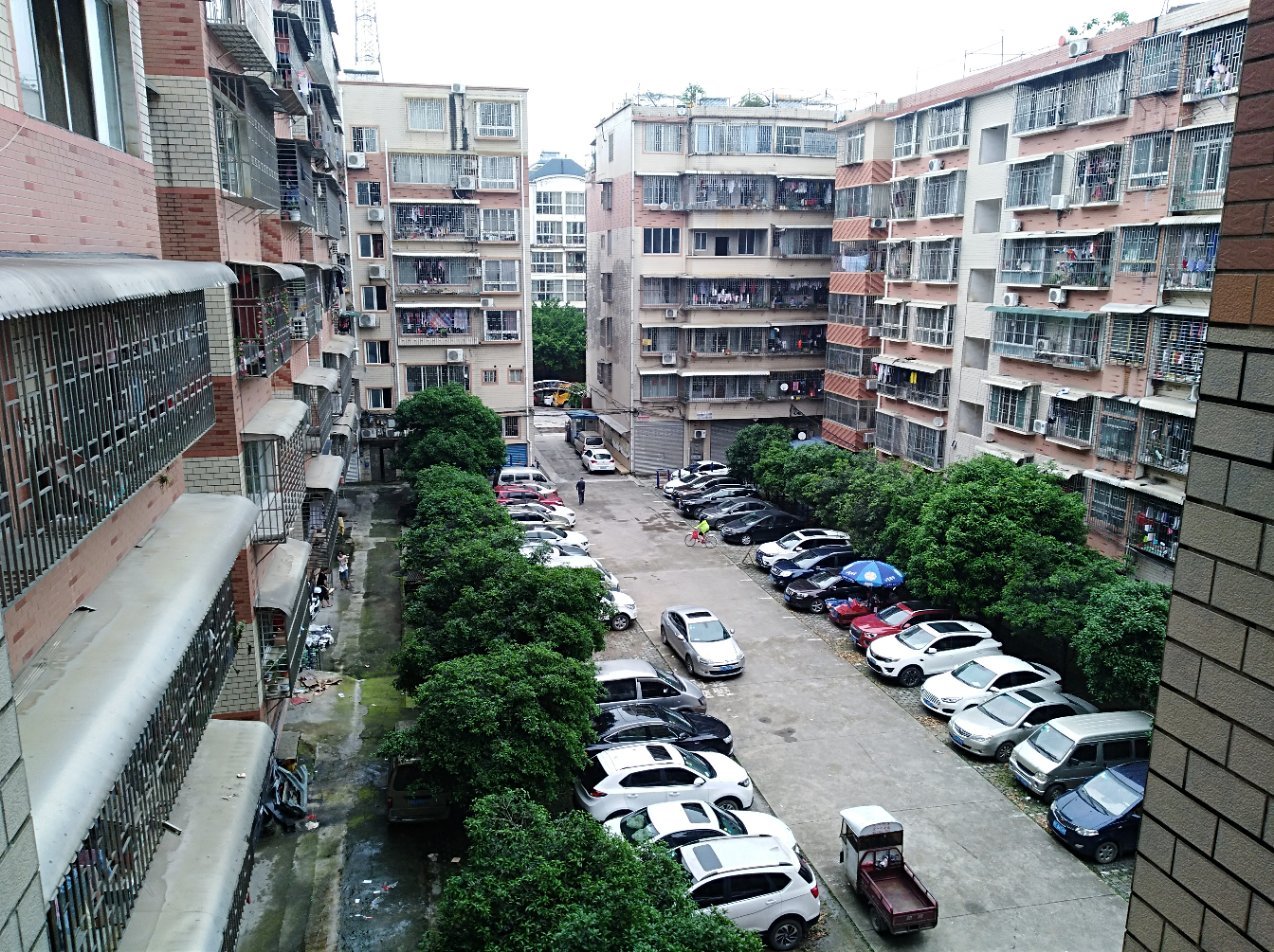 工商小区大三房清水宽敞明亮