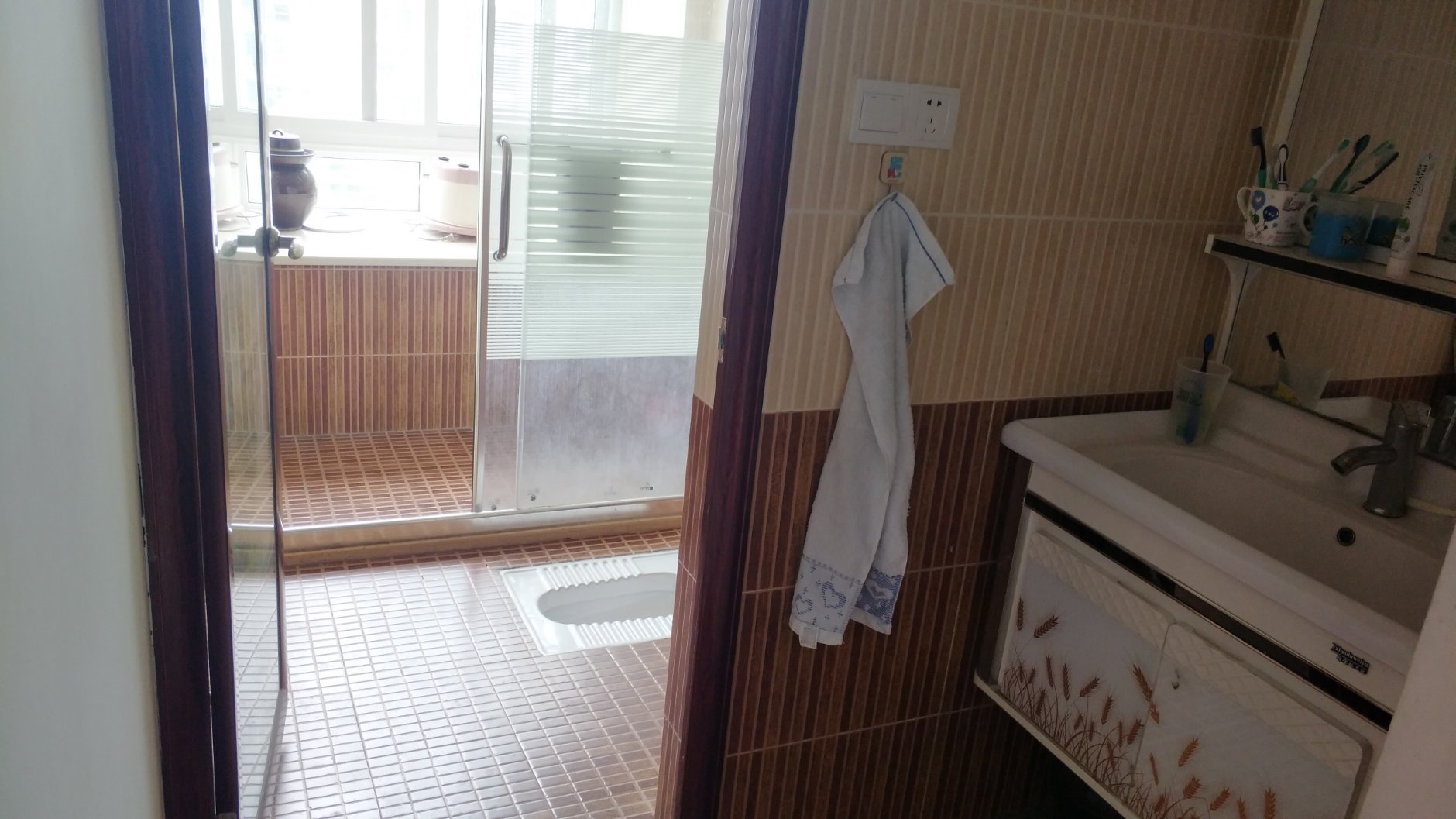 金河大厦电梯精装15层2房88.57㎡，58万