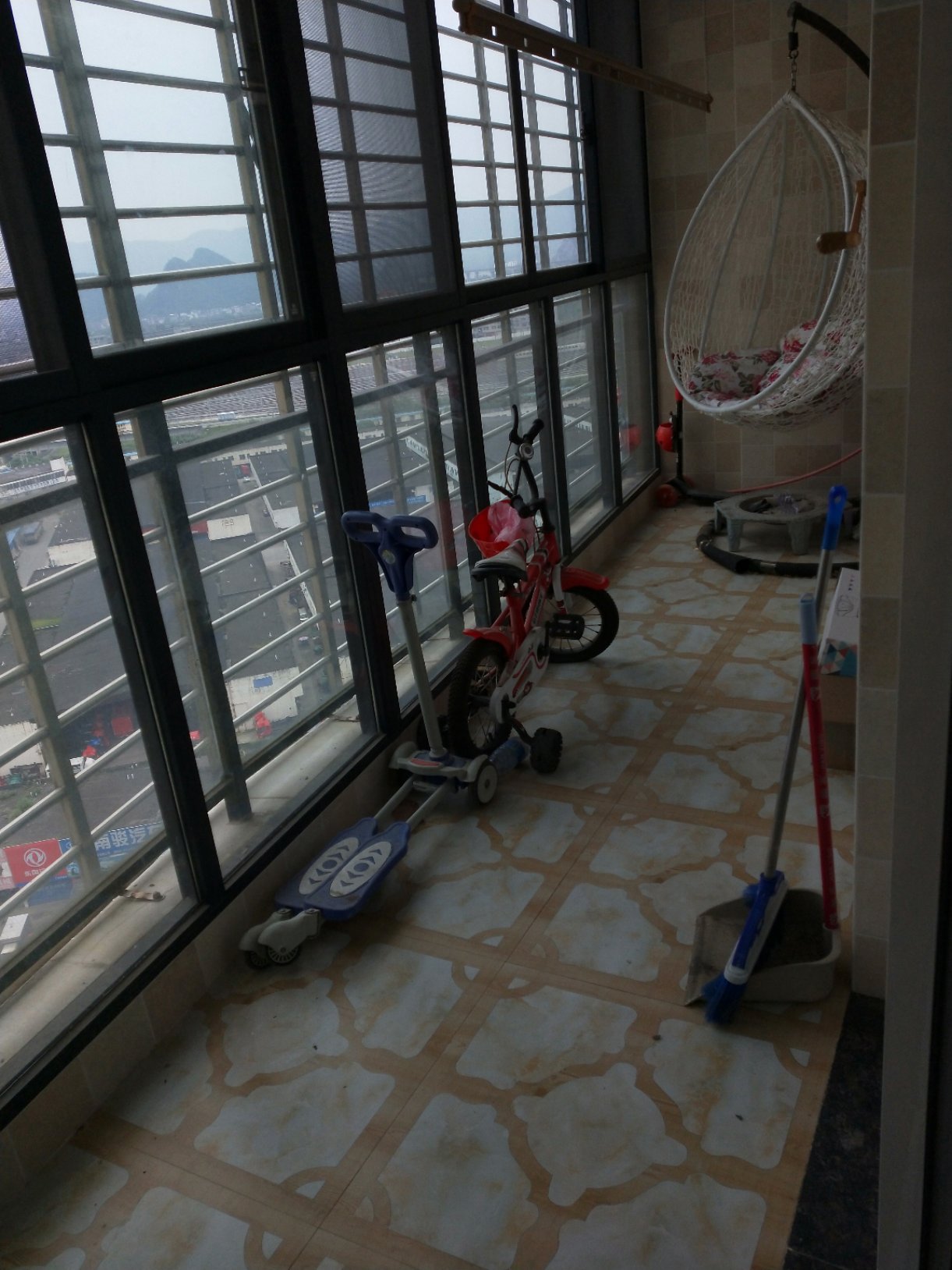 八里街水岸新城精装房