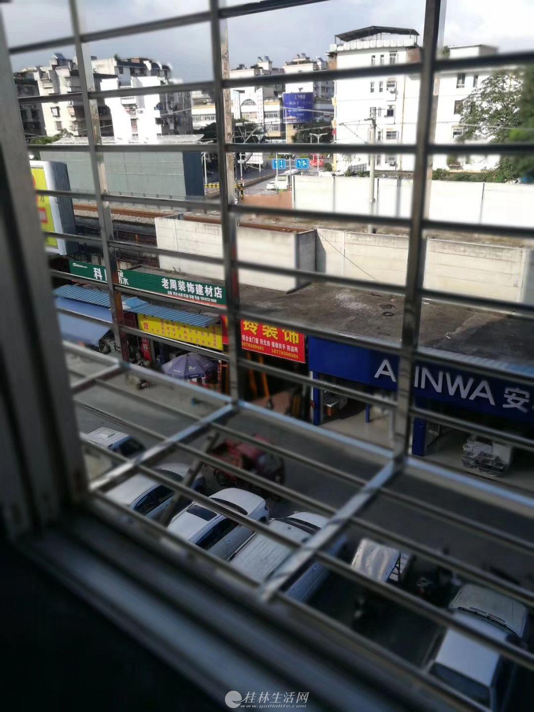 东安街交行楼上，不临街，环城西二路78号