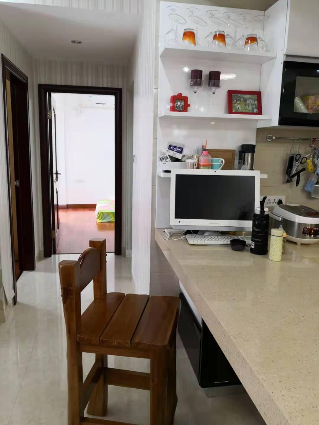 紧邻地铁口,稀缺小房型,仅售78万元