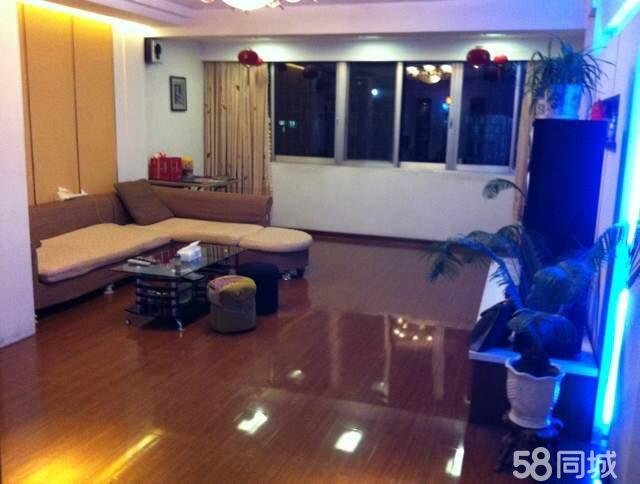 凤集花园3房精装110平65万