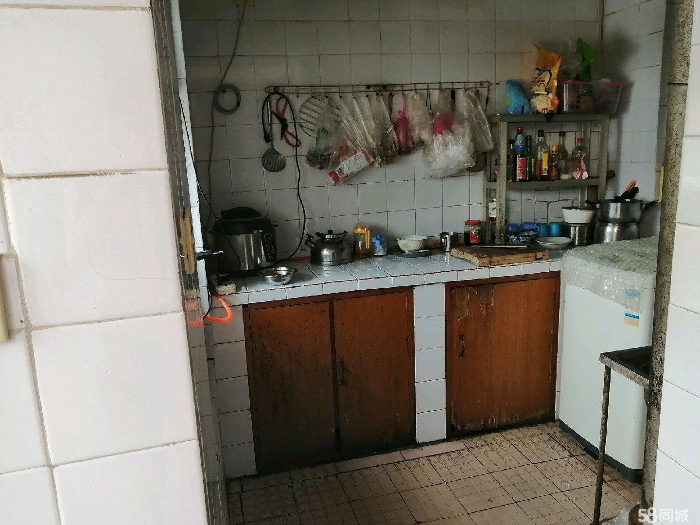 民族路157号小区2室2厅1卫