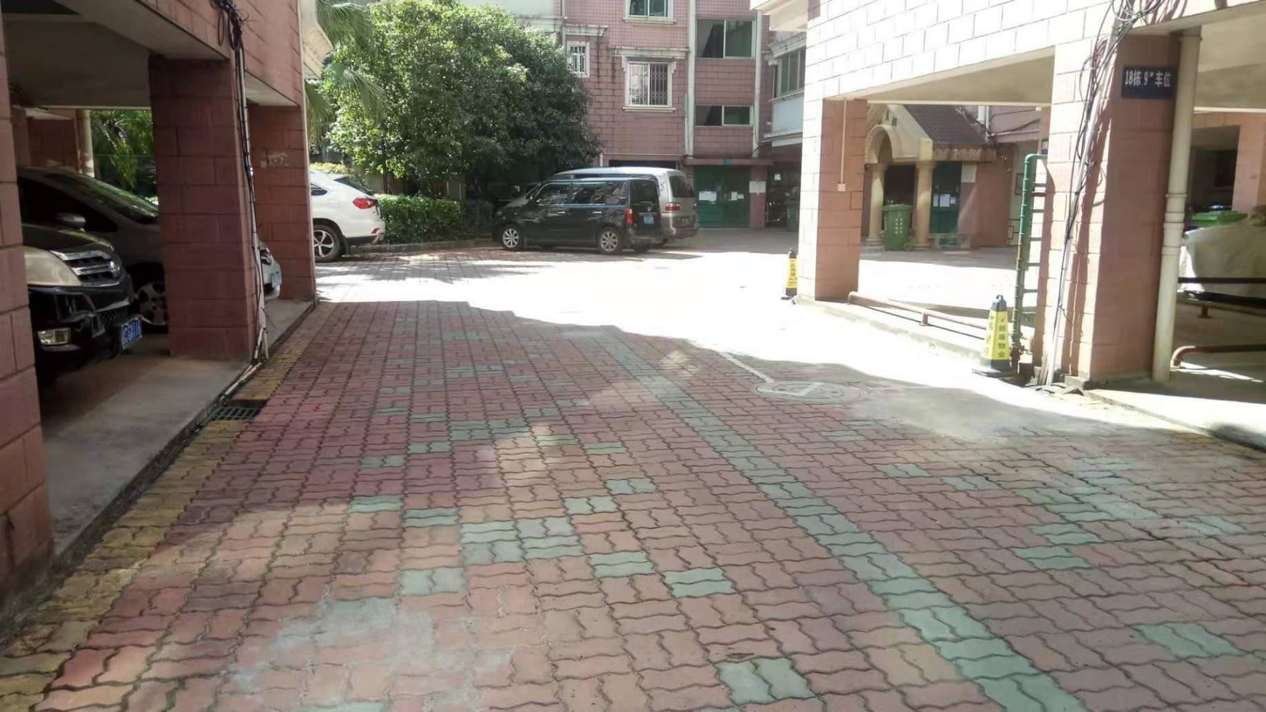 市中心地段彰泰桂青园小区精装大三房两厅两卫仅售80万