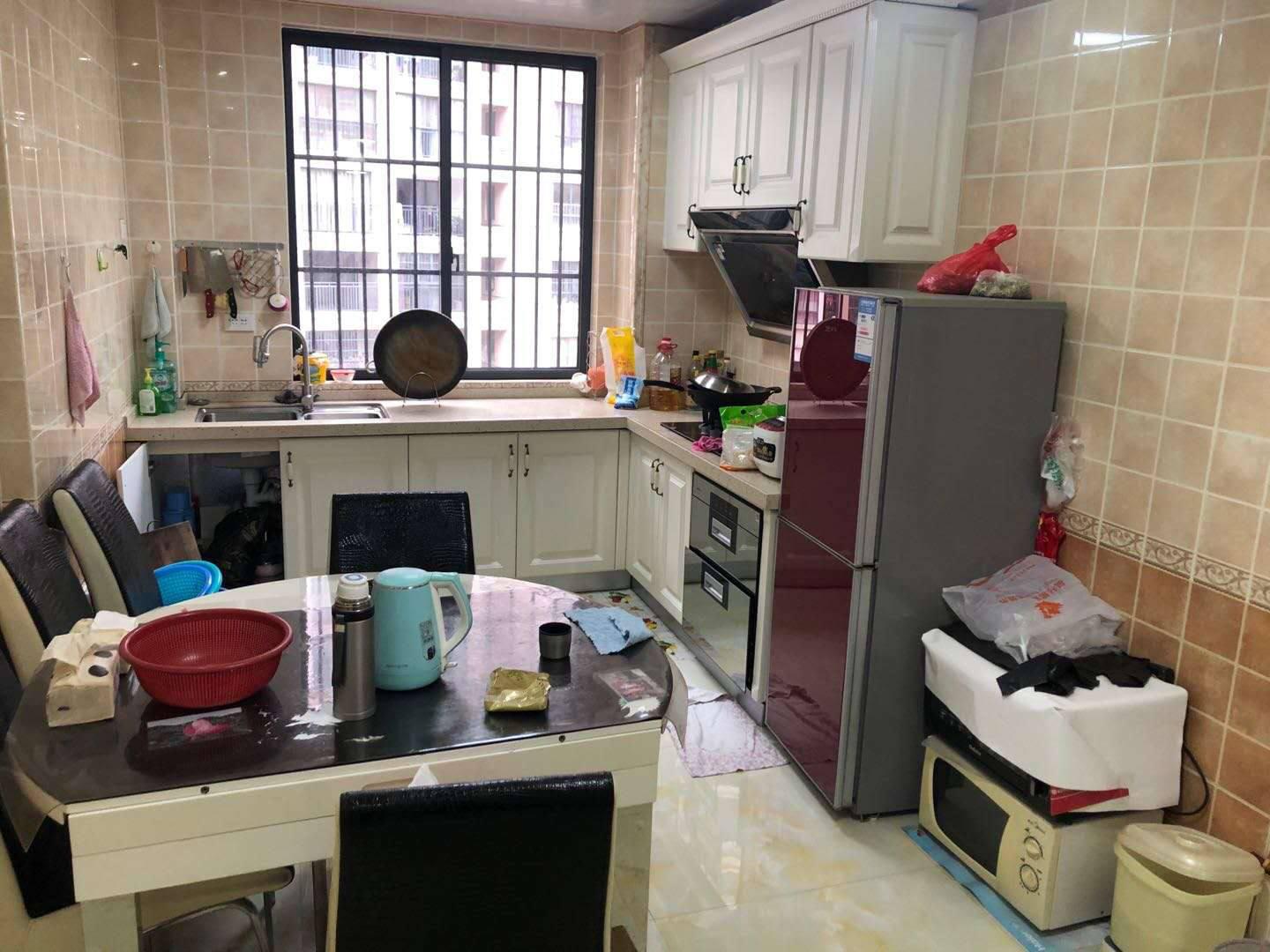 临桂机场路宜和云天精装大三房 交通方便