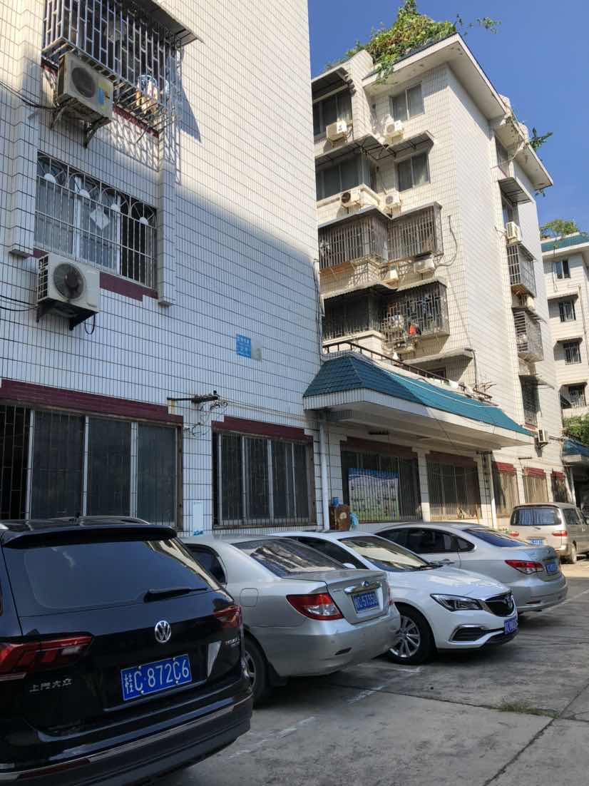 空明东路3号 十八中宿舍 育才小学本部 已经装修好了