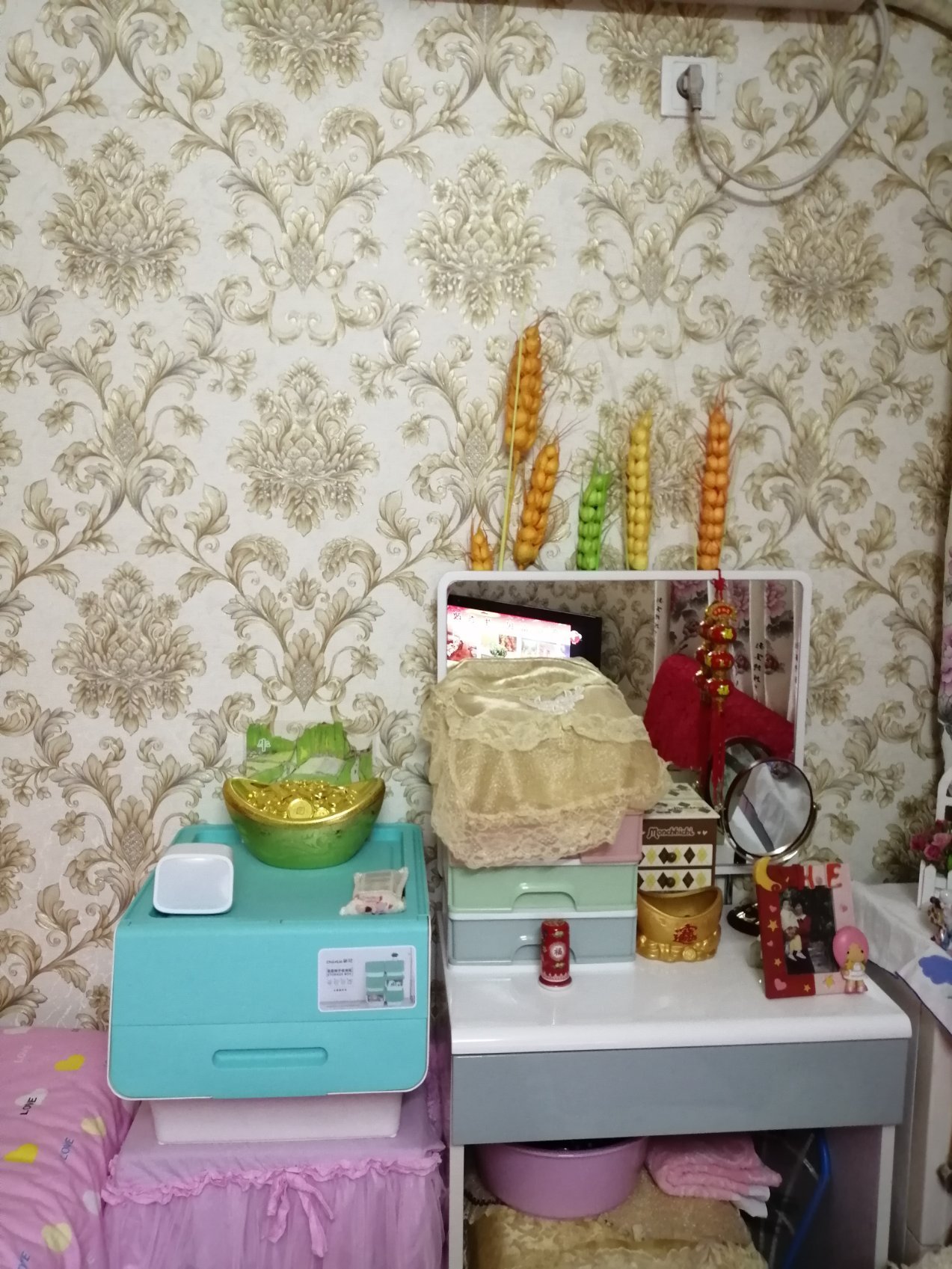 七彩花园北区，豪装，家电家具全送