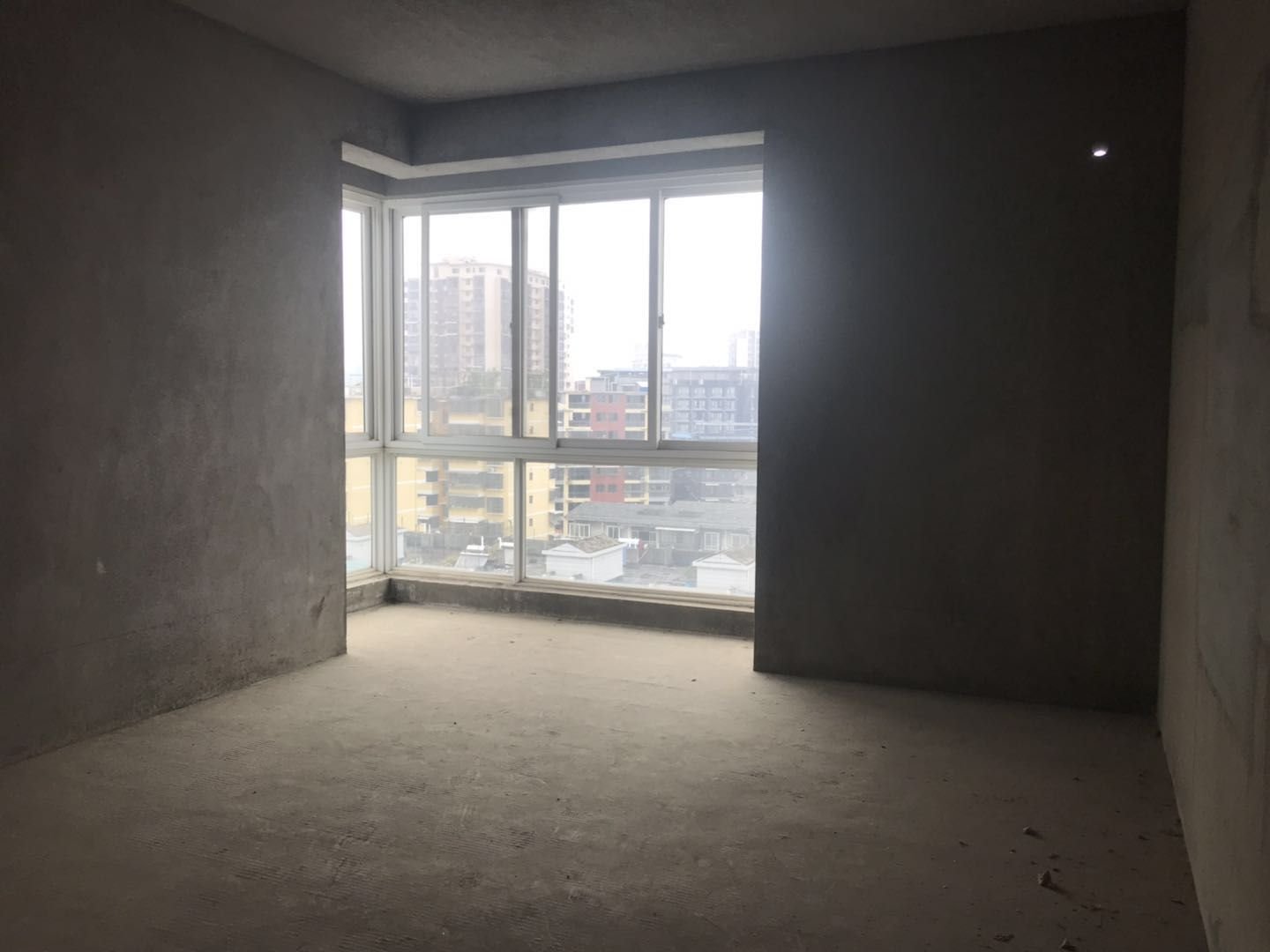 翠竹路北巷12号万象城对面桂林市检察院公寓清水房