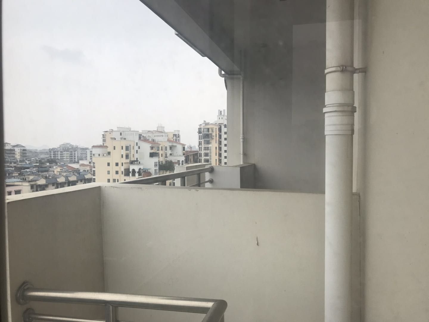 翠竹路北巷12号万象城对面桂林市检察院公寓清水房