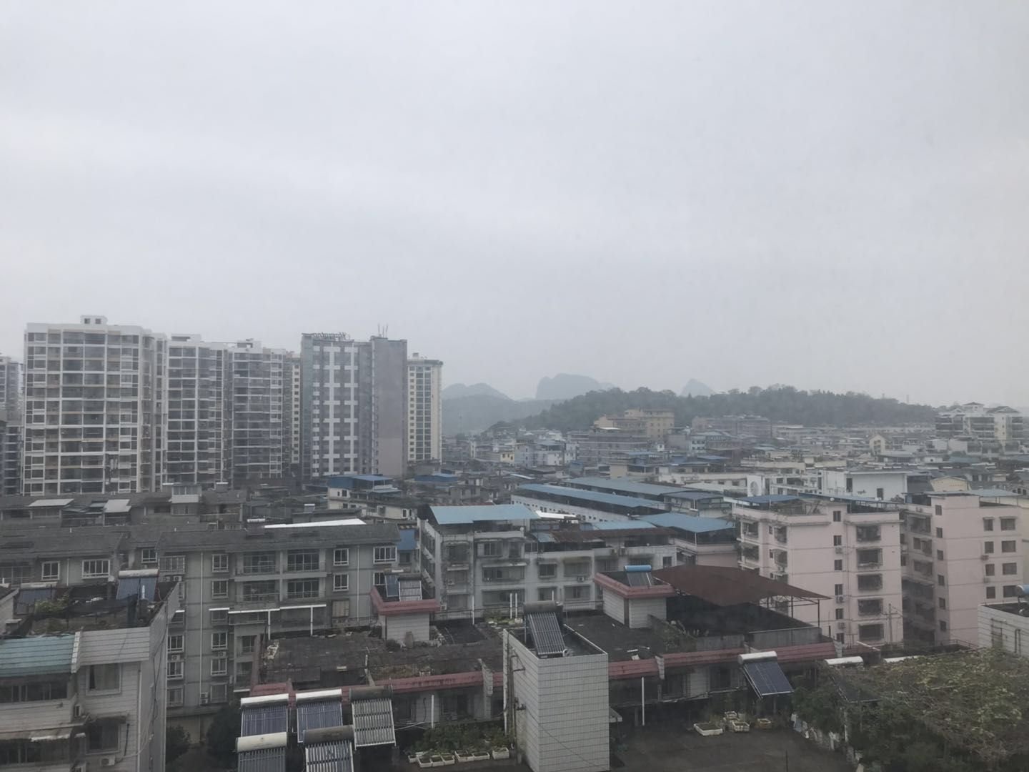 翠竹路北巷12号万象城对面桂林市检察院公寓清水房