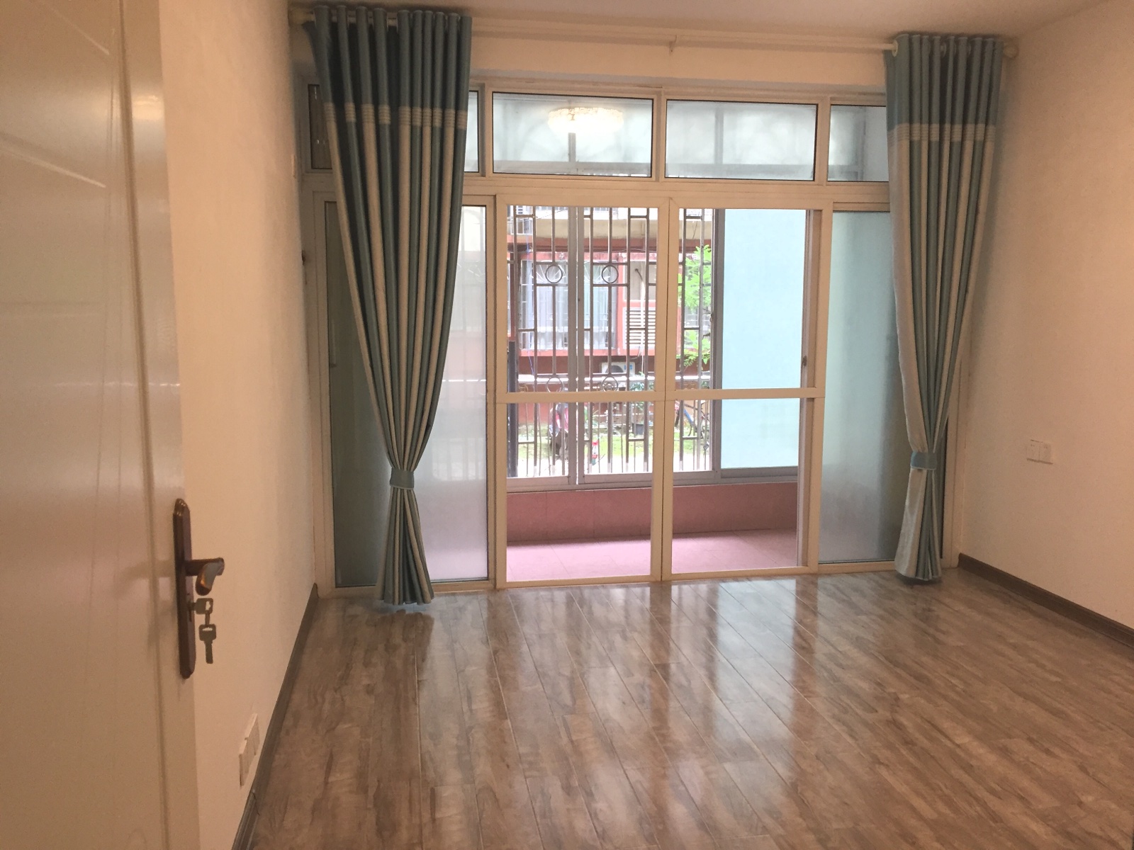 南北通透,3室2厅2卫2阳台全南,户型非常棒,有户型为证