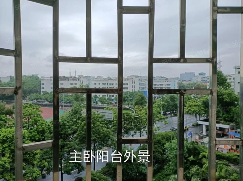 七星花园3室2厅1卫119平75万证齐无贷