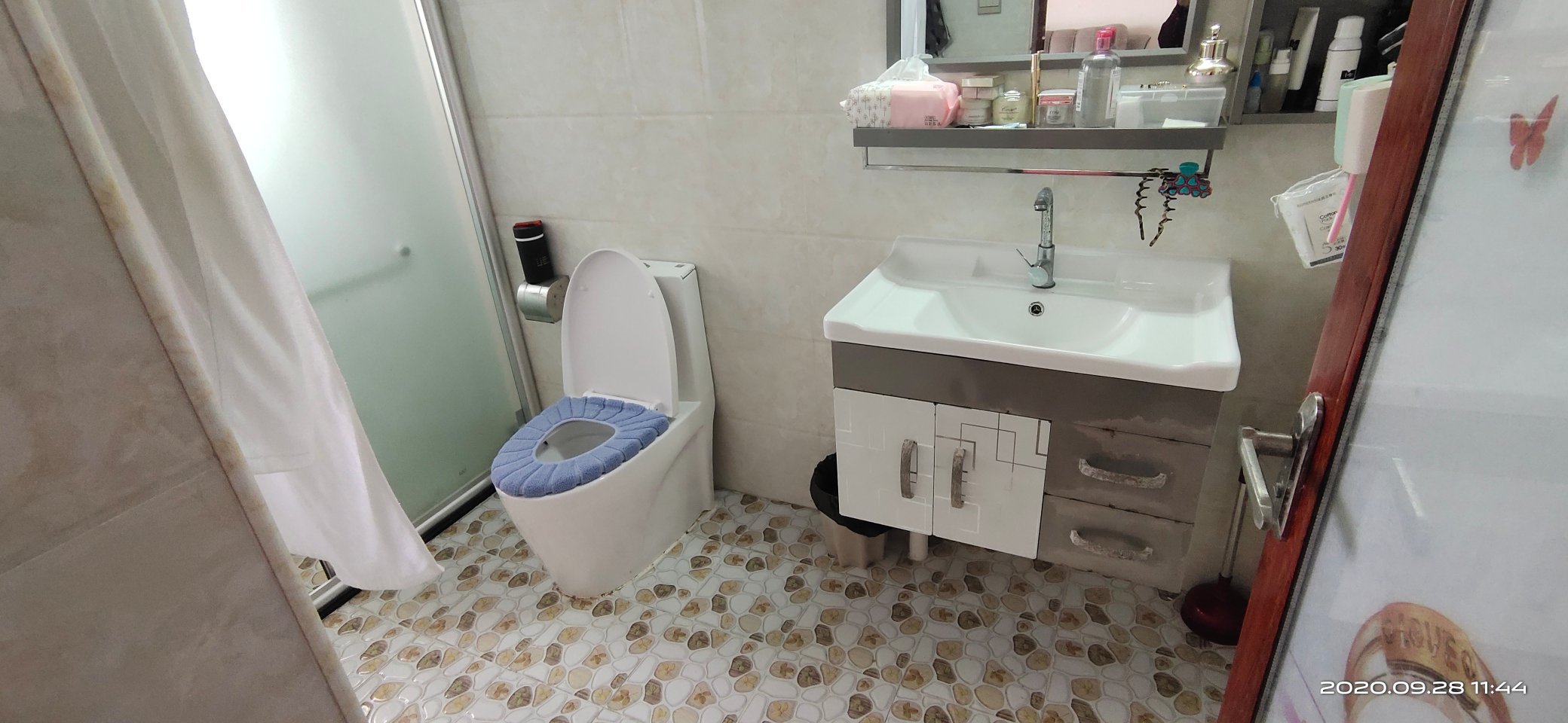 北站旁边 中房阳光 3房2厅2卫 精装带家具 诚心出售