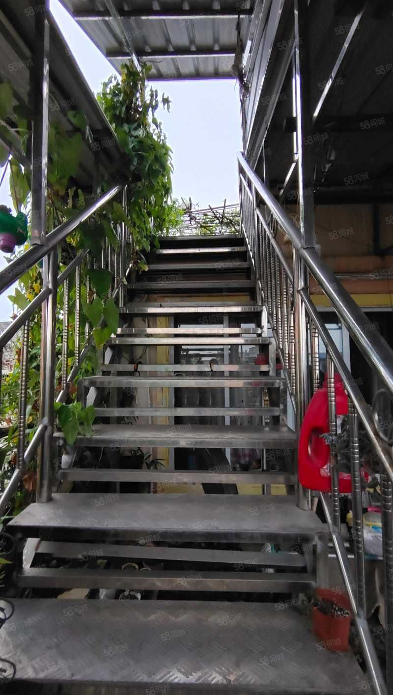 安新南区的房子出售 精装修 户型好用 622栋的