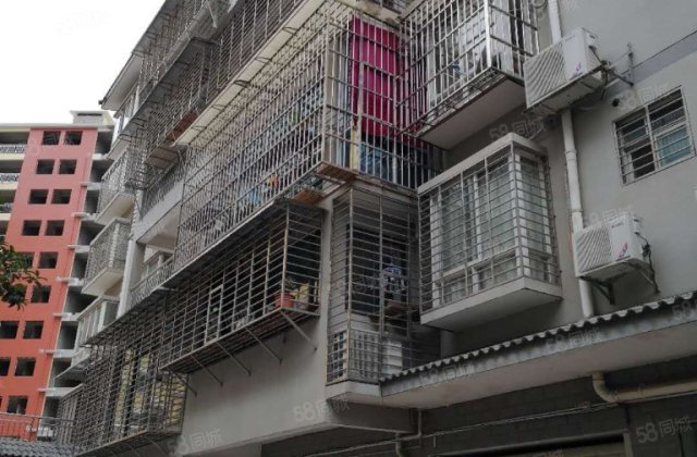 翠竹路北巷1号院毛坯房出售
