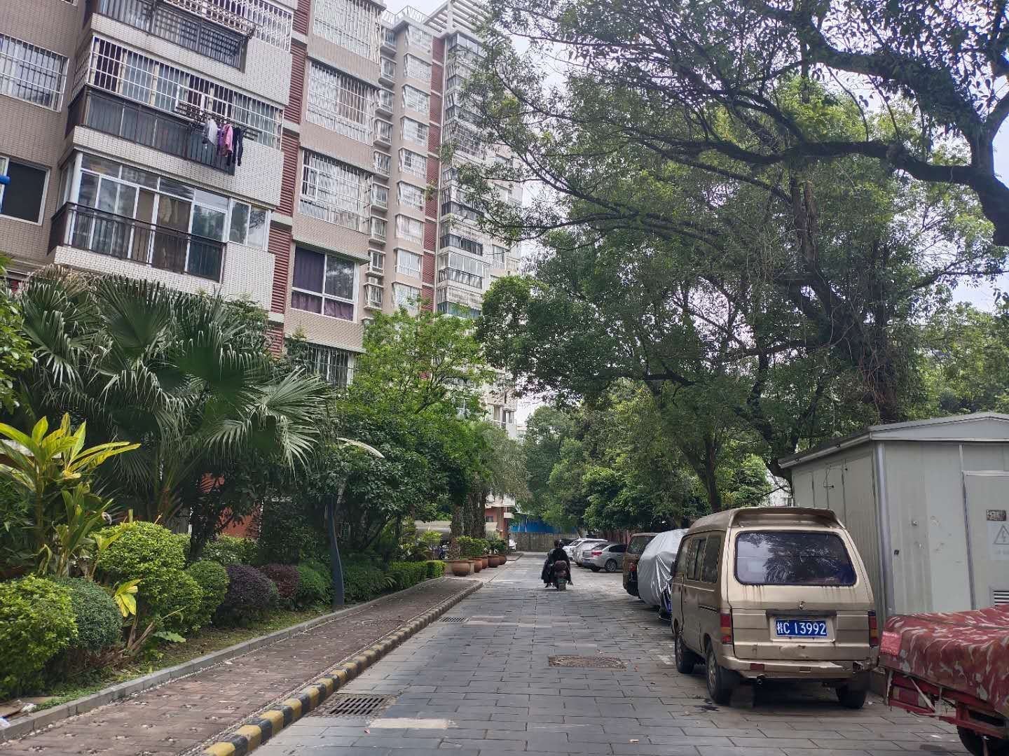 安厦尚 城风景精装电梯两房家具家电全送，满五唯 一