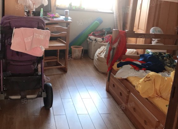 滨都一品嘉苑复式楼4室2厅2卫