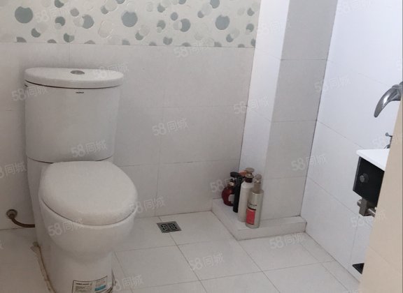 滨都一品嘉苑复式楼4室2厅2卫