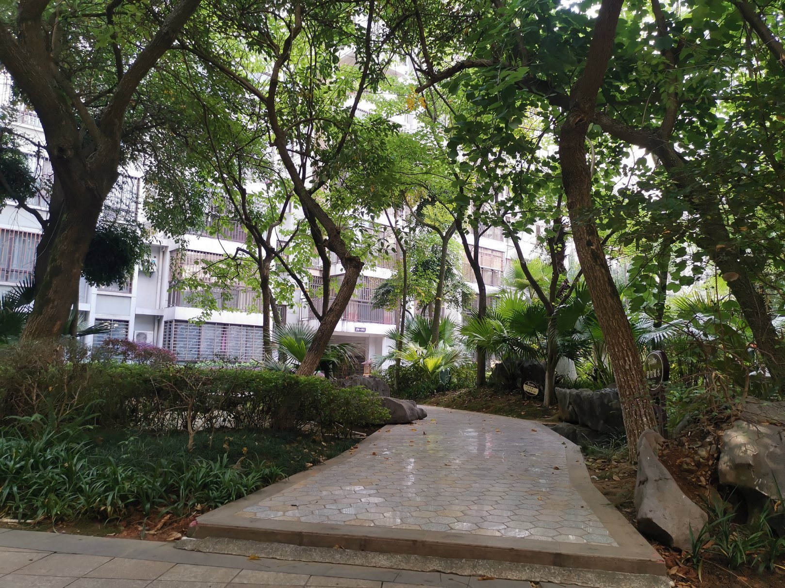 七星区 水晶郦城 新出2房 便宜售66万