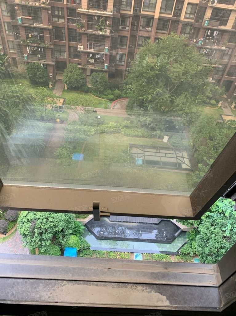 中山北路联发乾景63栋602室出售