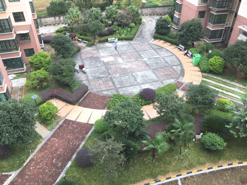 爱琴湾北区两层复式带露台 送车位