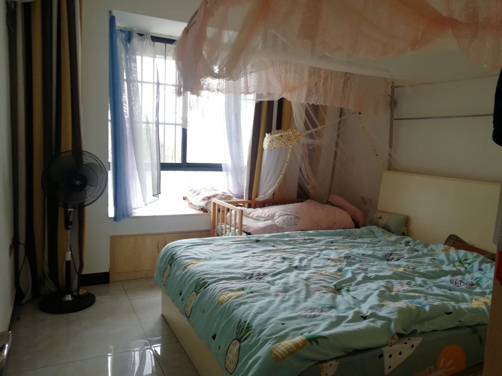 水岸新城电梯三房，拎包入住，学校旁