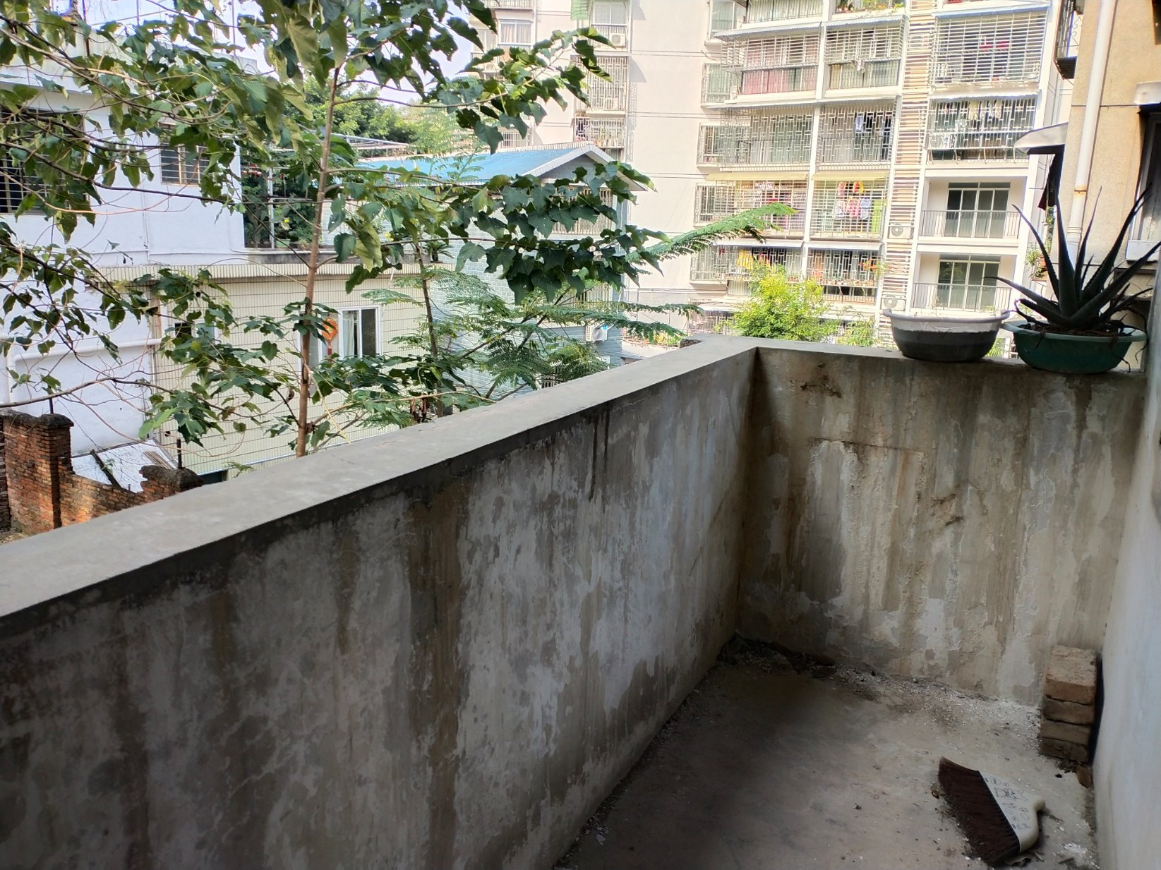 芦笛路9号二工区2房1厅1卫带杂物间