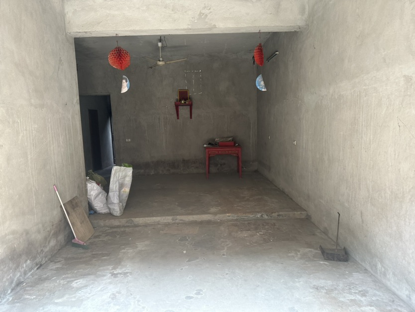 杨市刘岭街私房，两间两层，房东急售。