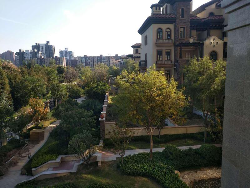 商丘二手房 睢阳区 > 名门城  基础信息 房屋户型:3室2厅2卫 建筑面积