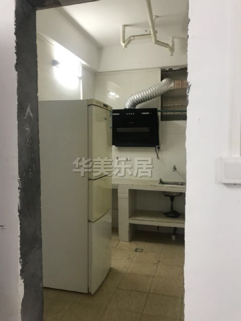 申海花苑 45平米 1800元/月