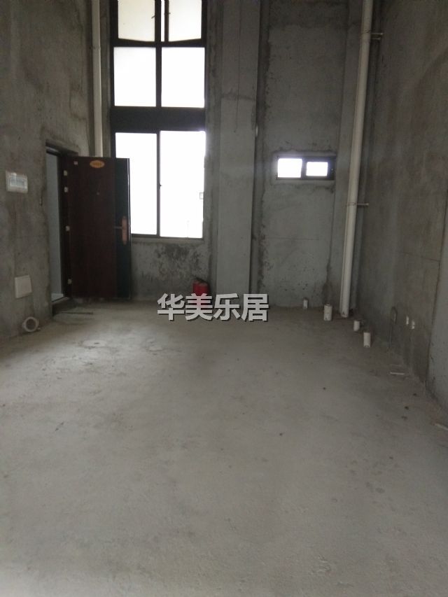 华盛中央公园 50.34平米 6000元/月