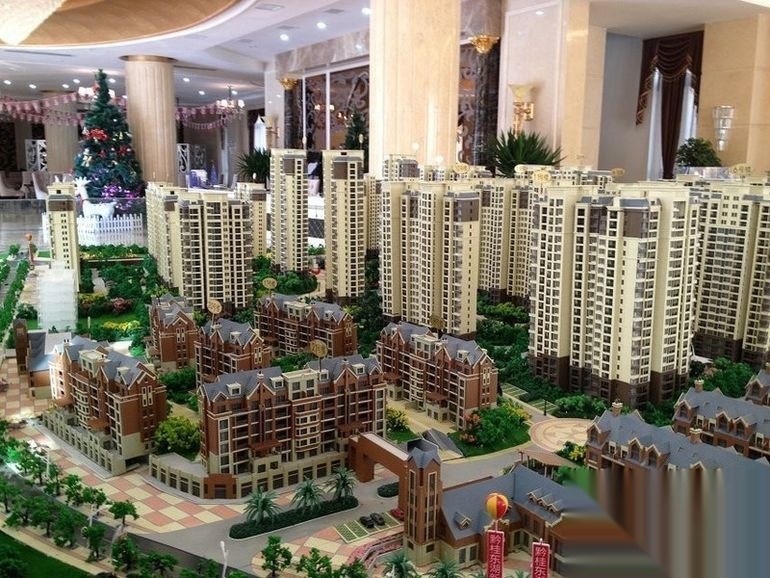 黔西南新房 兴仁县 黔桂东湖新城 > 楼盘图库  1/ 效果图 交通图 样板