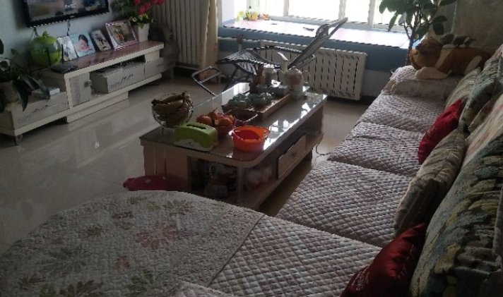 费县 阳光上城 3室2厅1卫 110平米