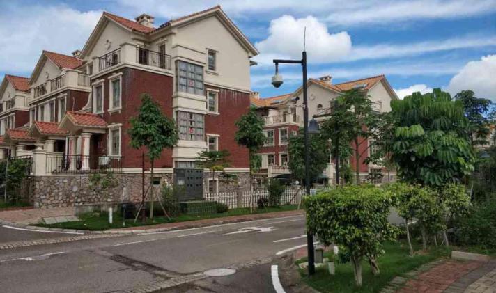 惠州租房 大亚湾 > 珠江东岸  1/1 5500 元/月 5室3厅5卫 265㎡ 方式