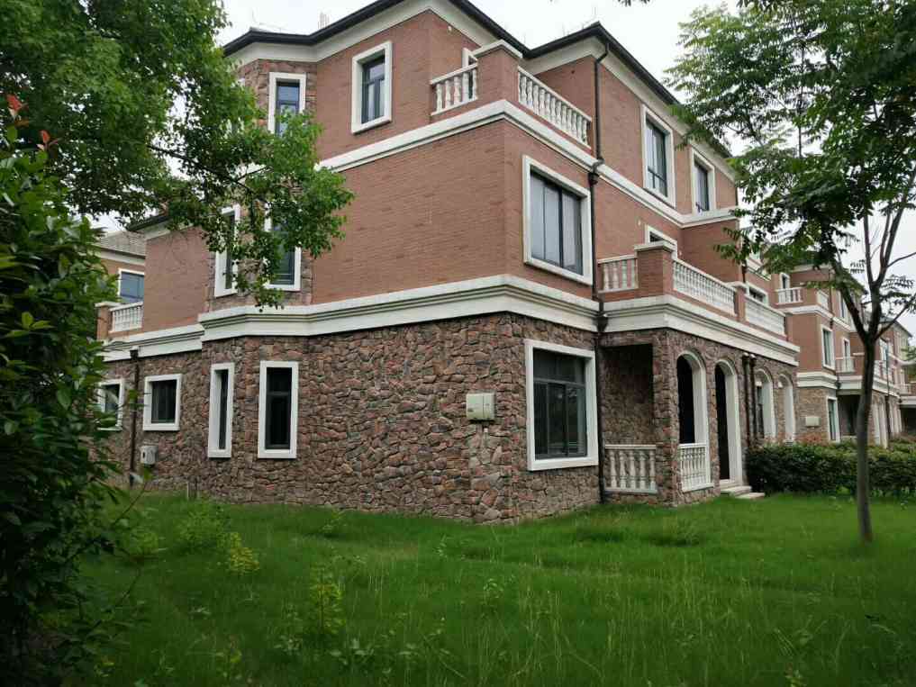 【秋雪湖旁江南一品别墅 341平 毛坯238万急售院子150平 | 泰州二手房