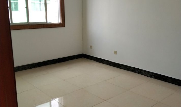 梓潼县城中 董家店 3室2厅2卫 142.26平米