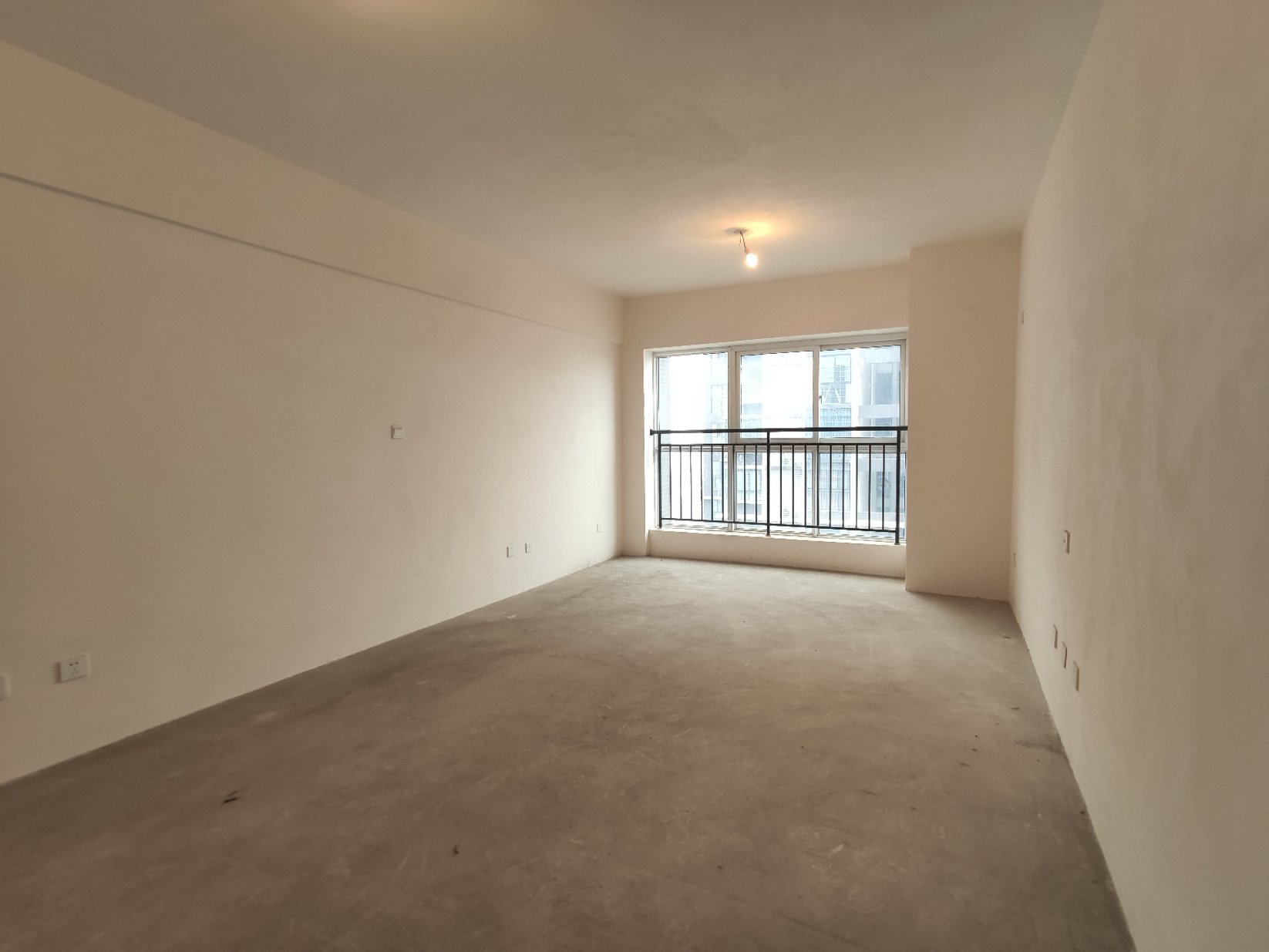 市中心 中医院旁 富康熙城 电梯公寓 1室毛坯房 朝东对中庭