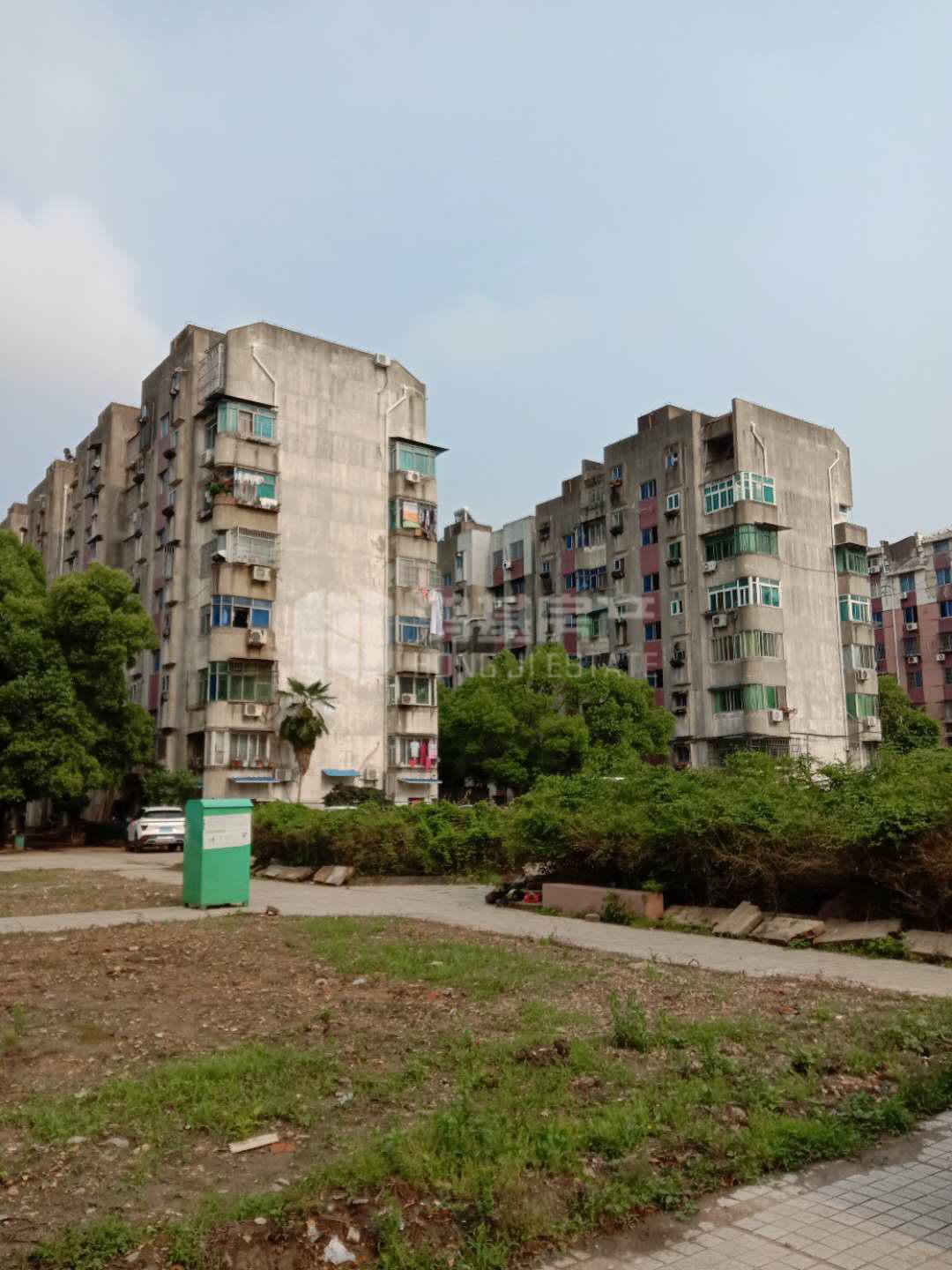 蓝天公寓京东b组团大型社区阳光充足精装