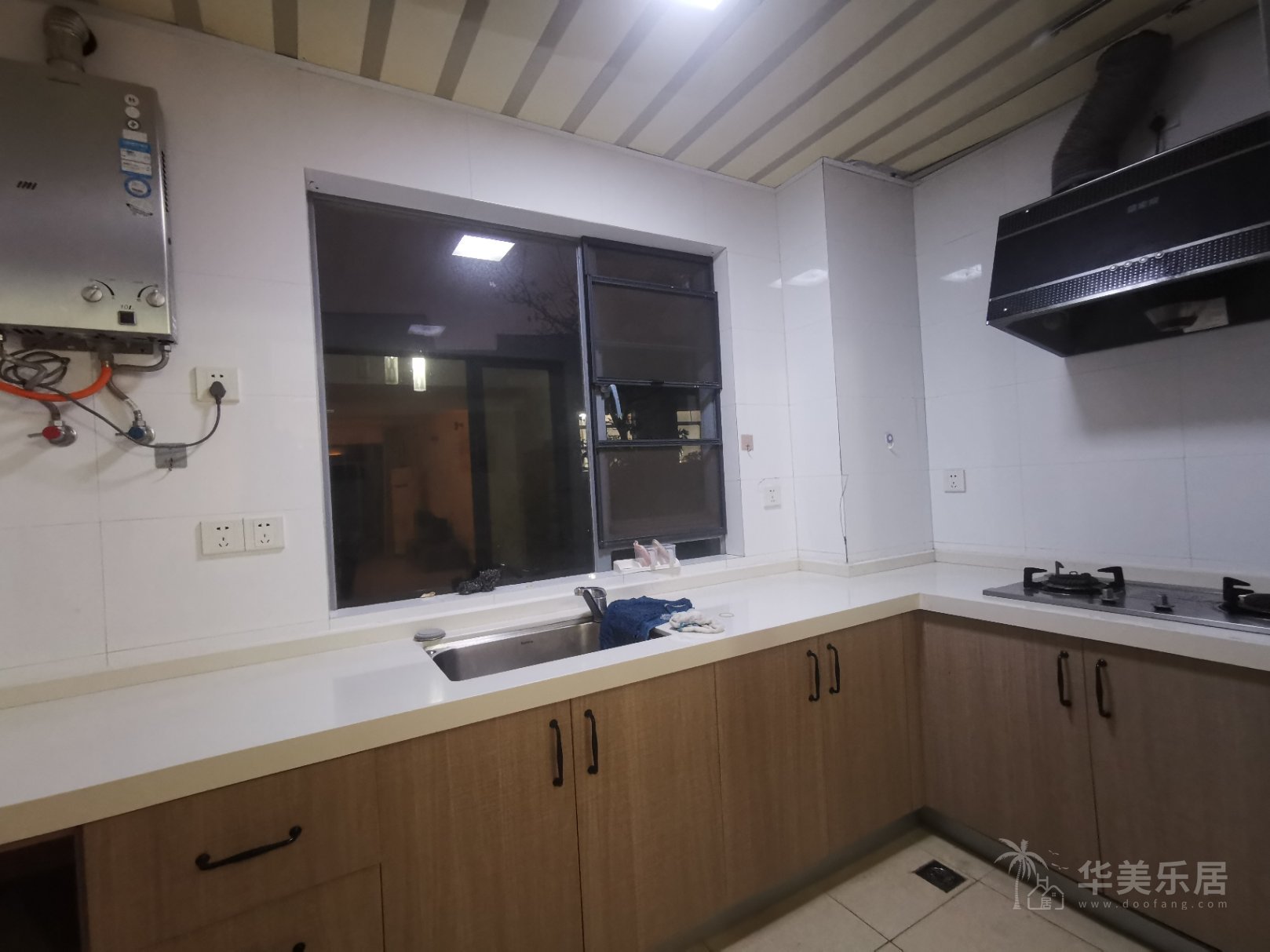 宝安江南城3室2厅2卫2阳台,白领打工族快来看啊