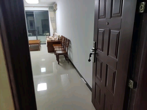 华盛国际公寓62.35㎡精装，精致户型